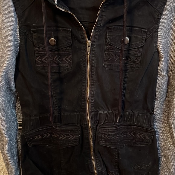 worn 2-3 times - Picture 4 of 4